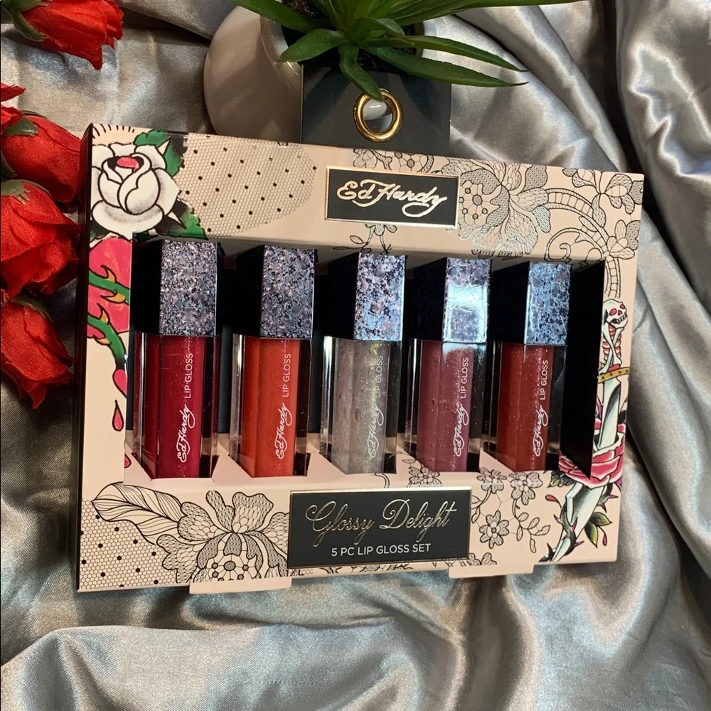 🌹ED HARDY Glossy Delight • 5-Pc Lip Gloss Set - Mixed Shades - NWT